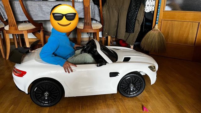 Cochecito niño con mando a movil