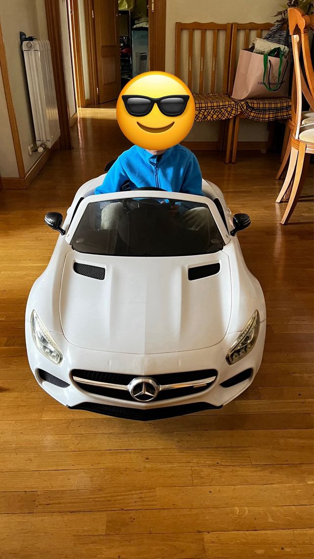 Cochecito niño con mando a movil