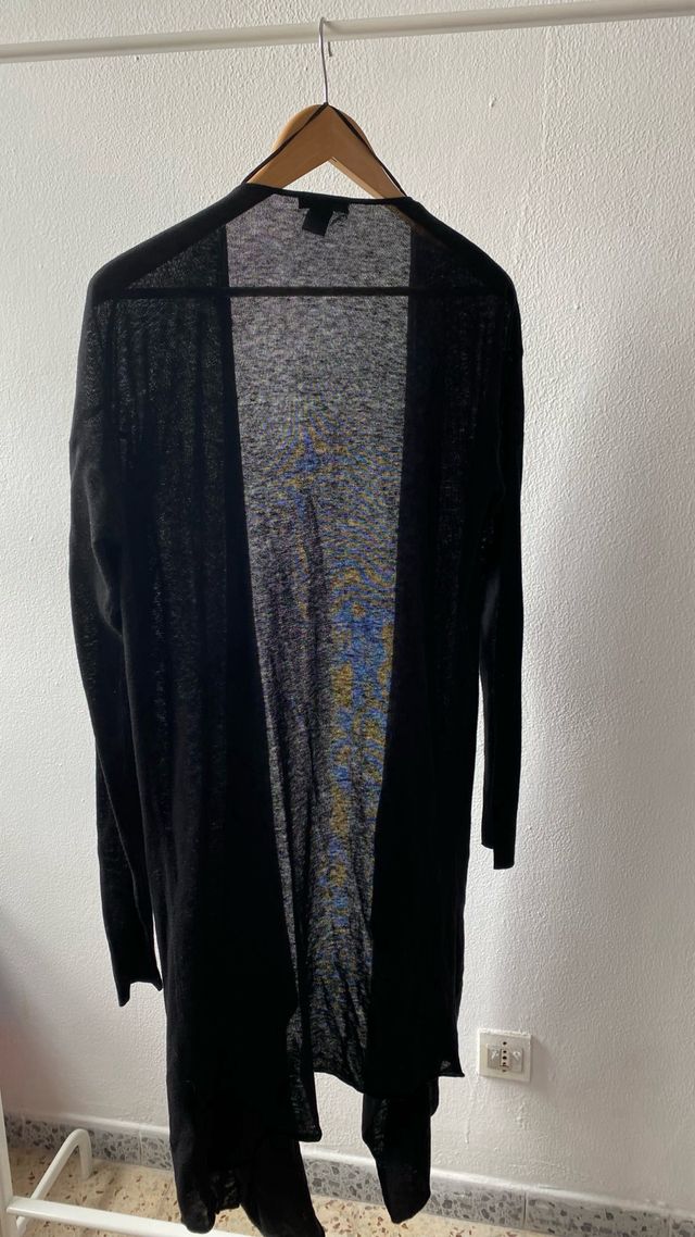 Chaqueta negra larga