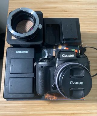 Canon M5 casi sin usar ( precio negociable)