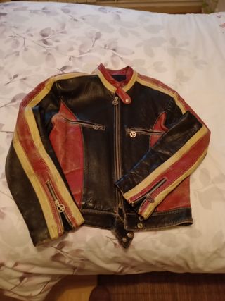 Cazadora estilo moto años 80