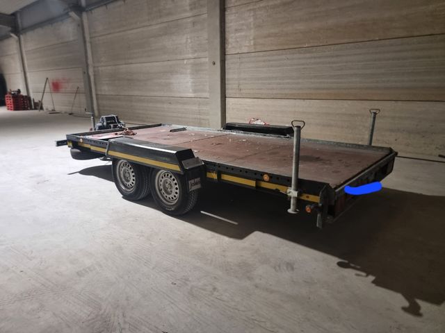 Remolque plataforma Mixto
Para carnet E