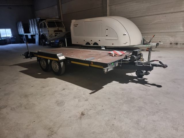 Remolque plataforma Mixto
Para carnet E