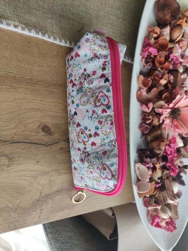 Estuche de lápices para el escritorio