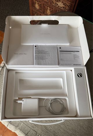 Macbook blanco 2009 A1342