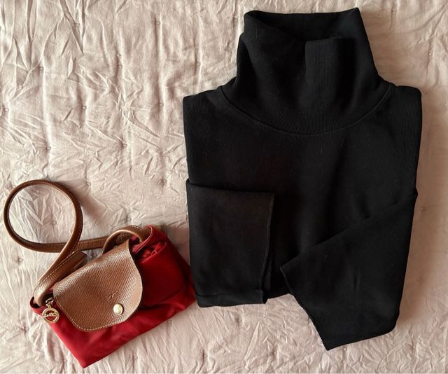 Jersey cuello alto negro Zara