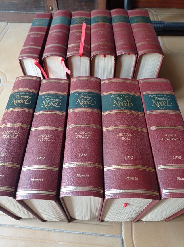 Lote obras selectas de premios Nobel. 11 tomos
