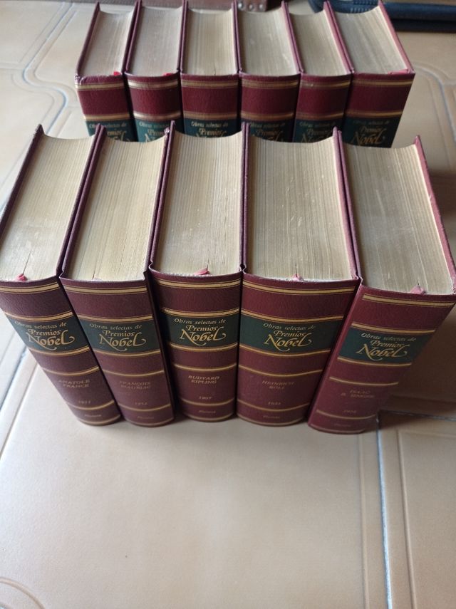 Lote obras selectas de premios Nobel. 11 tomos