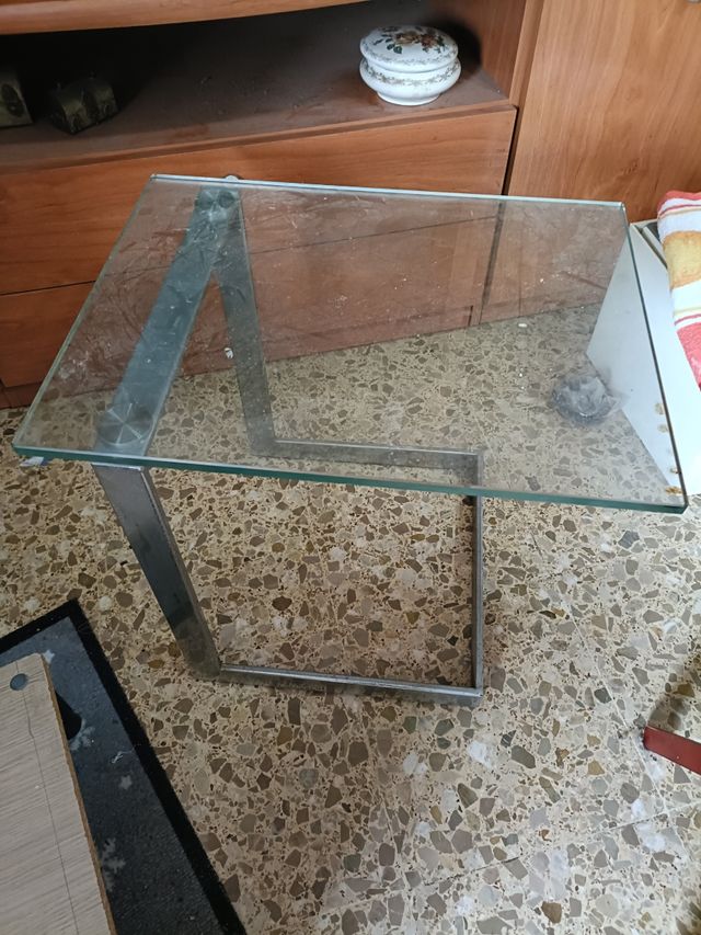 Mesa auxiliar de Cristal