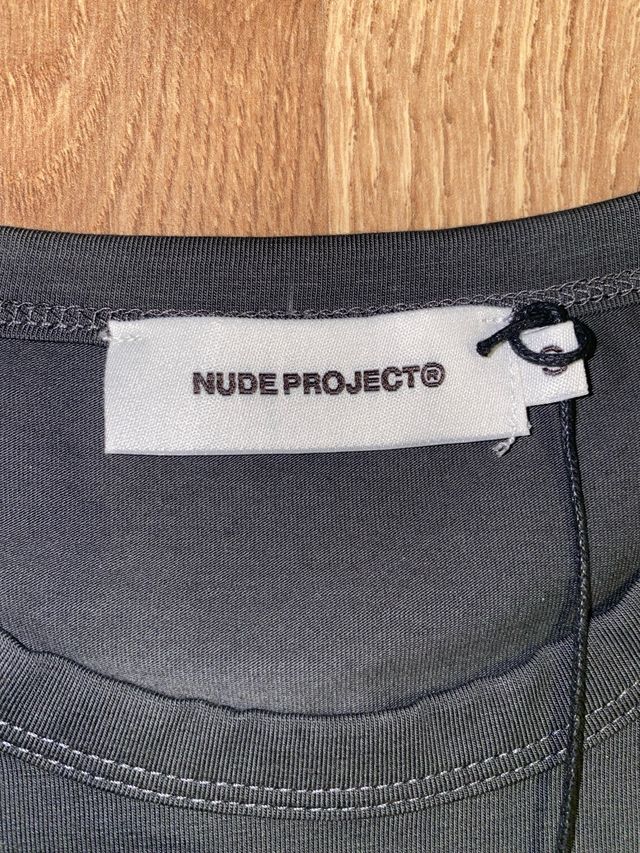 Top de Verano Nude Project.