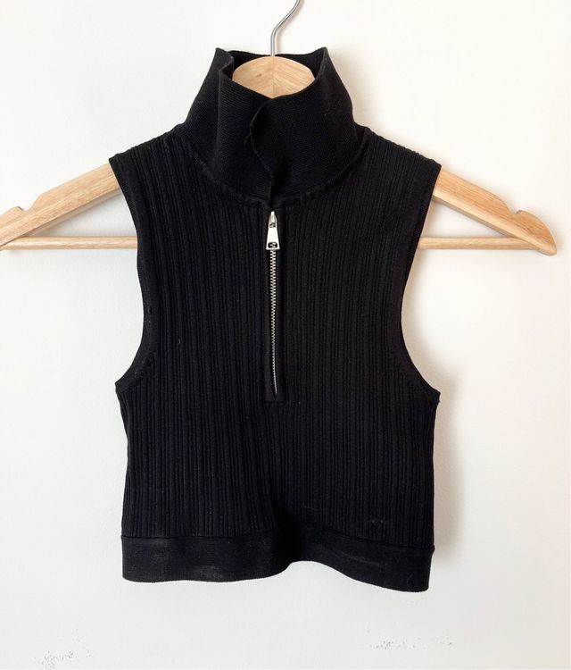 Top sin mangas de Bershka