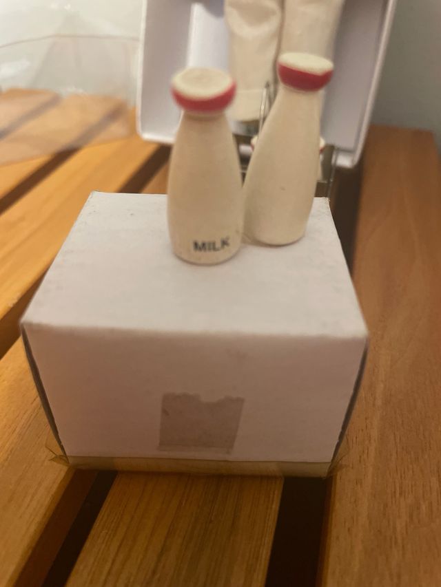 Colecção “Victorian Dolls” jarro de leite e acessório