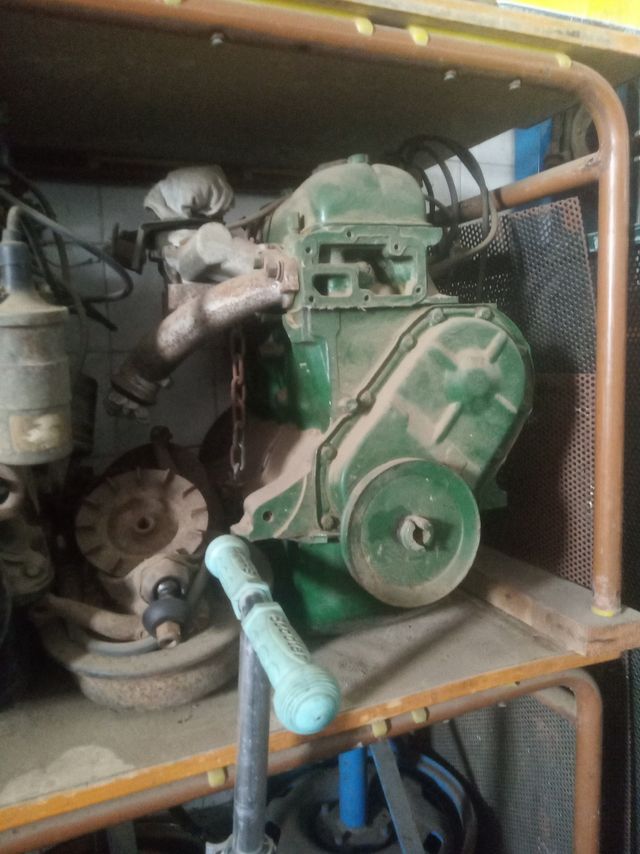 Motor Renault 8