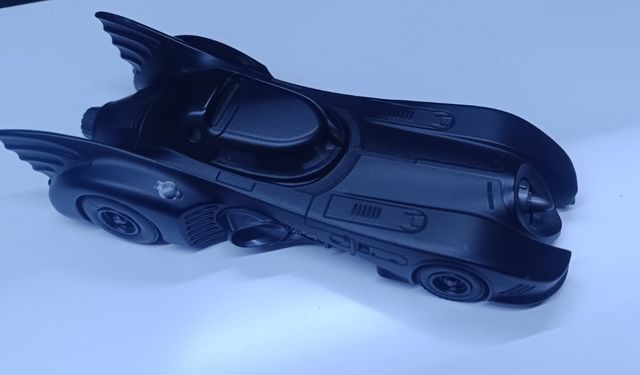 Coche miniatura Batman Batmovil