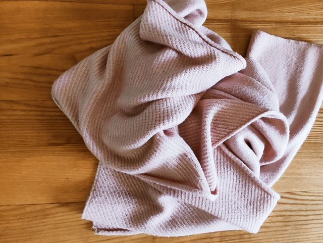 Bufanda de lana rosa