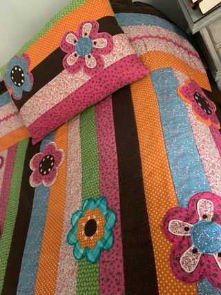 Almohadón para dormitorio infantil o juvenil