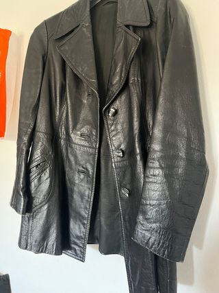 Giacca in pelle modello cappotto 