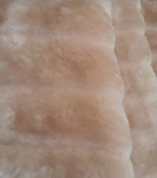 Chaqueta de pelo corta rosa nude