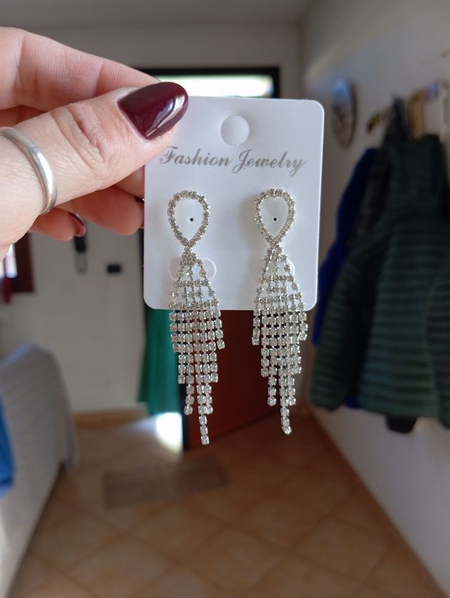 Orecchini con strass