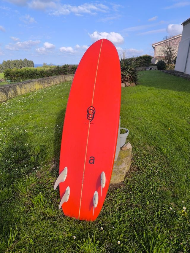 Tabla de surf N.A. Salinas Beach