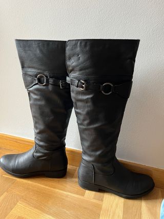 Botas negras altas 