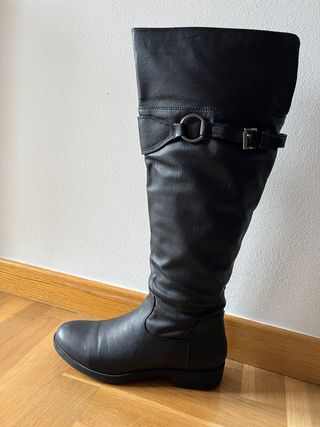 Botas negras altas 