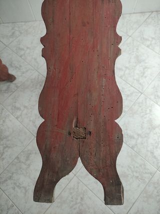 Soporte o patas de madera para baúl
