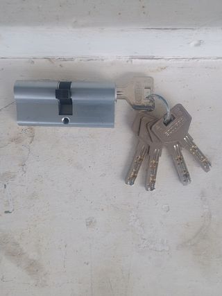 cerradura de seguridad,bombin Ezkurra/Uce