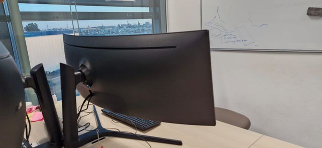 Pantalla Samsung 49”