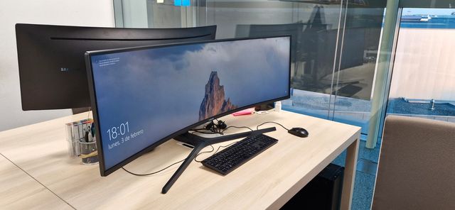 Pantalla Samsung 49”