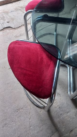 Tavolo in acciaio inox con 4 sedie