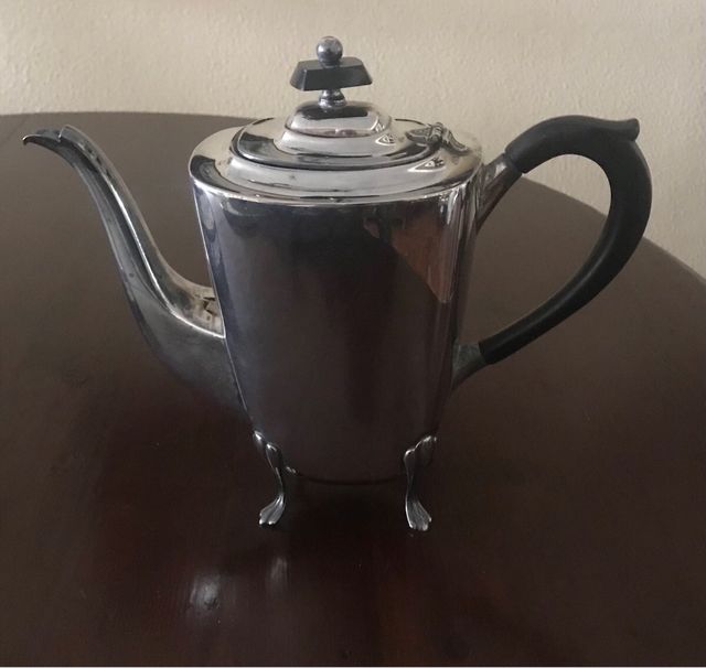 Juego café 3 piezas estilo modernista de alpaca