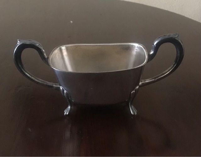 Juego café 3 piezas estilo modernista de alpaca