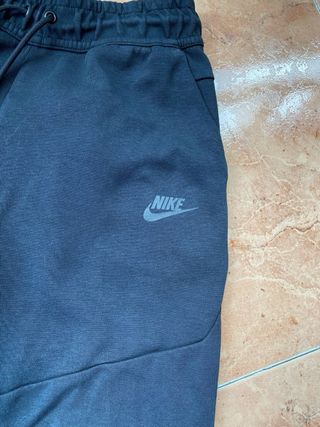 Pantalon Nike Tech XL niño 