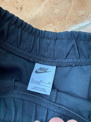 Pantalon Nike Tech XL niño 