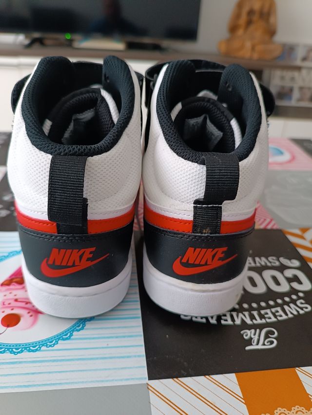 Nike Court Borough Mid 2