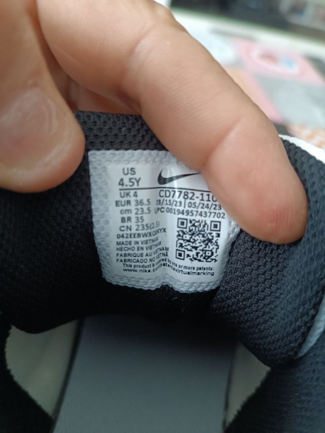 Nike Court Borough Mid 2