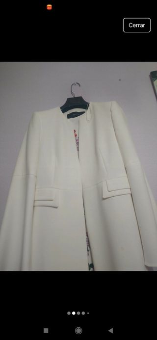 Abrigo de primavera verano de Zara.