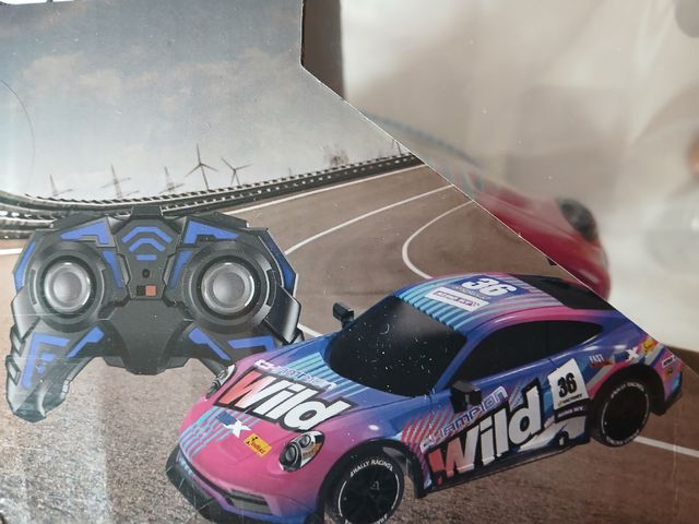 Coche con mando a distancia