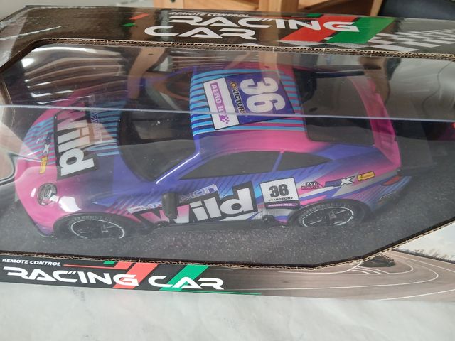 Coche con mando a distancia