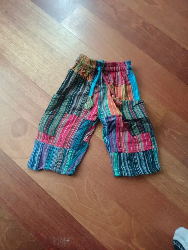 Pantalones hippie bebe