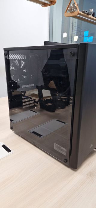 PC - Intel i7 / GTX 1060 / 16GB R