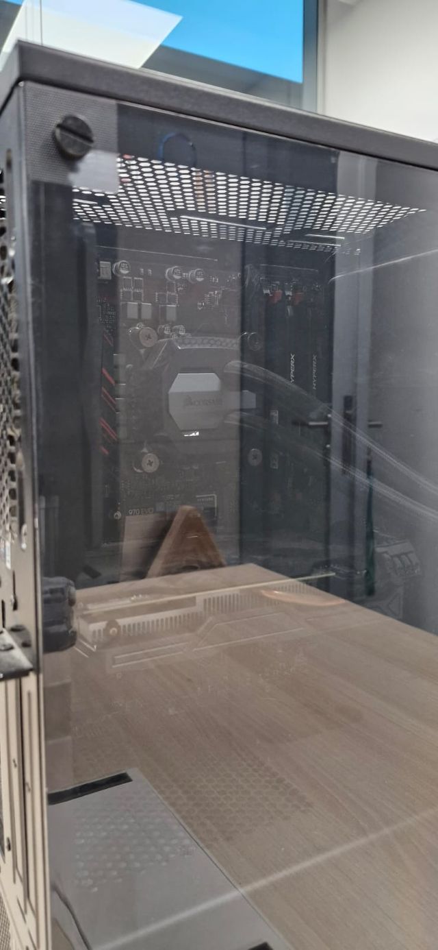 PC - Intel i7 / GTX 1060 / 16GB R