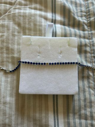 Bracciale sottile con strass blu elettrico