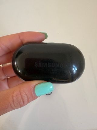 Samsung Galaxy S10 & Cascos Samsung Galaxy Buds