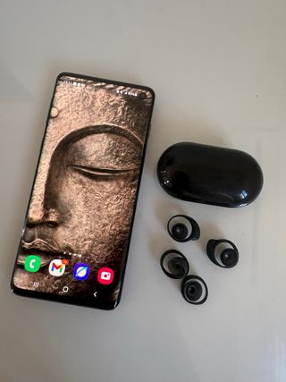 Samsung Galaxy S10 & Cascos Samsung Galaxy Buds