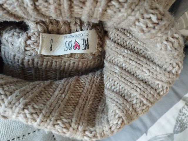 Jersey de lana con cuello alto