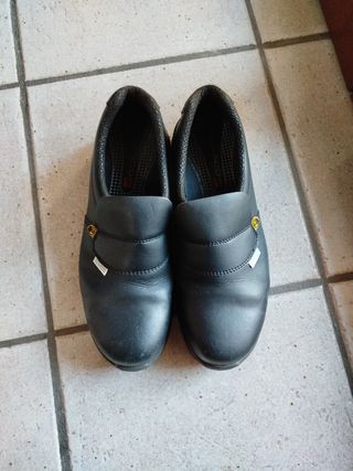 Scarpe da lavoro antinfortunistiche,omaggio:calzin