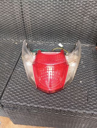 Luz trasera con sus intermitentes