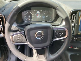 Volvo XC40 AWD